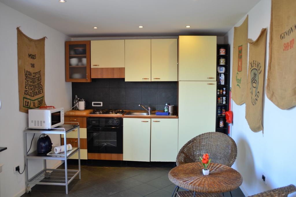 Sunflower Apartment With Private Terrace And Lift Genoa Exterior photo