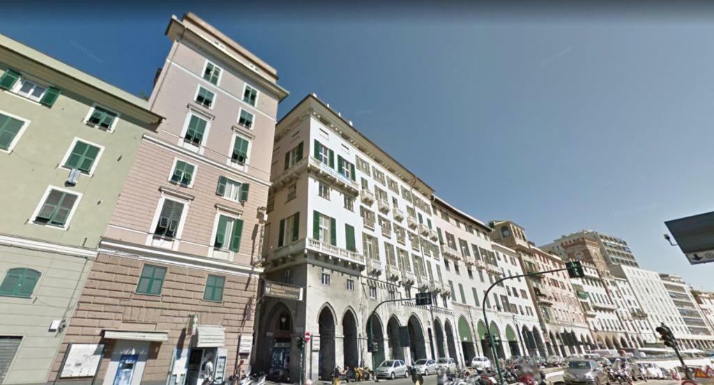 Sunflower Apartment With Private Terrace And Lift Genoa Exterior photo